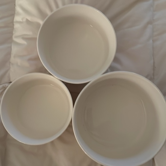 RARE! Cheng's White Jade Porcelain 3 Piece Nesting Floral Serving Bowls ๐บ - Picture 4 of 8